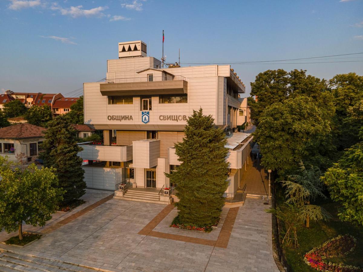 Пансион - Димитър Хадживасилев Svishtov Exterior photo