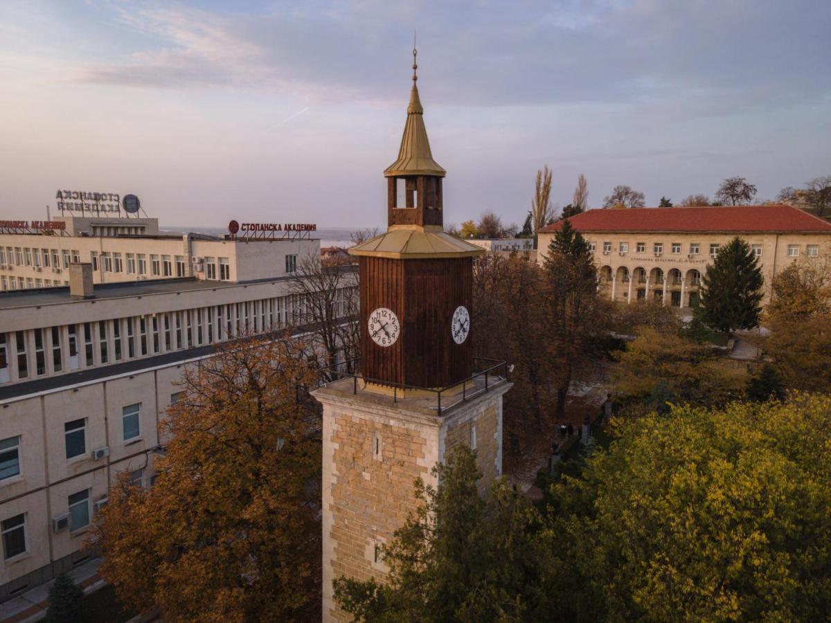 Пансион - Димитър Хадживасилев Svishtov Exterior photo